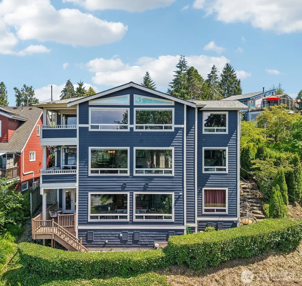 7100 S Ryan Street Seattle WA 98178