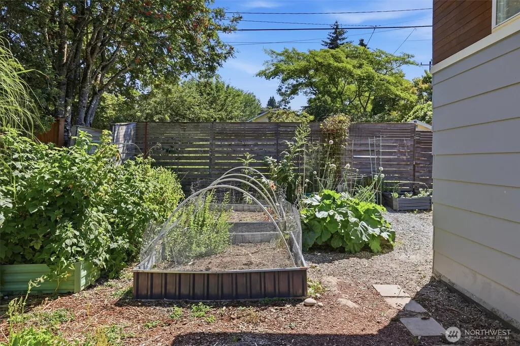 7752 17th Avenue SW Seattle WA 98106