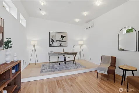 7752 17th Avenue SW Seattle WA 98106