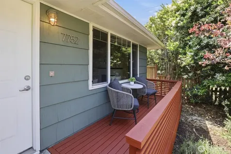 7752 17th Avenue SW Seattle WA 98106