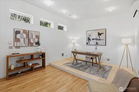 7752 17th Avenue SW Seattle WA 98106