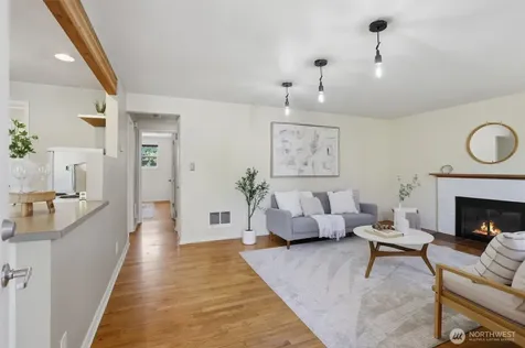 7752 17th Avenue SW Seattle WA 98106