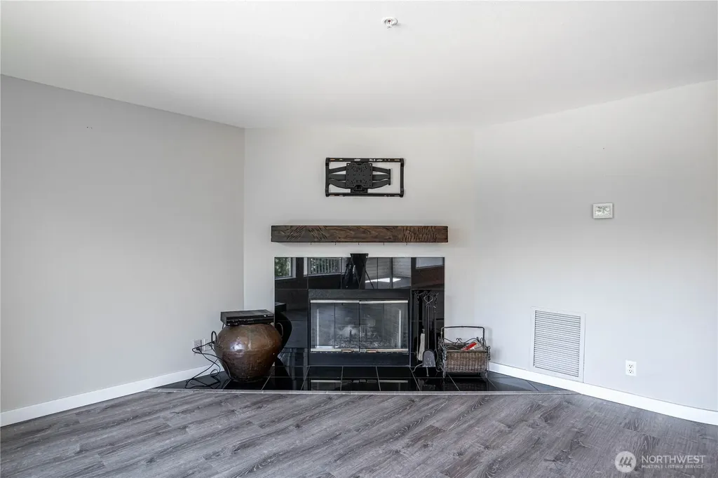 808 W Manson Highway Chelan WA 98816