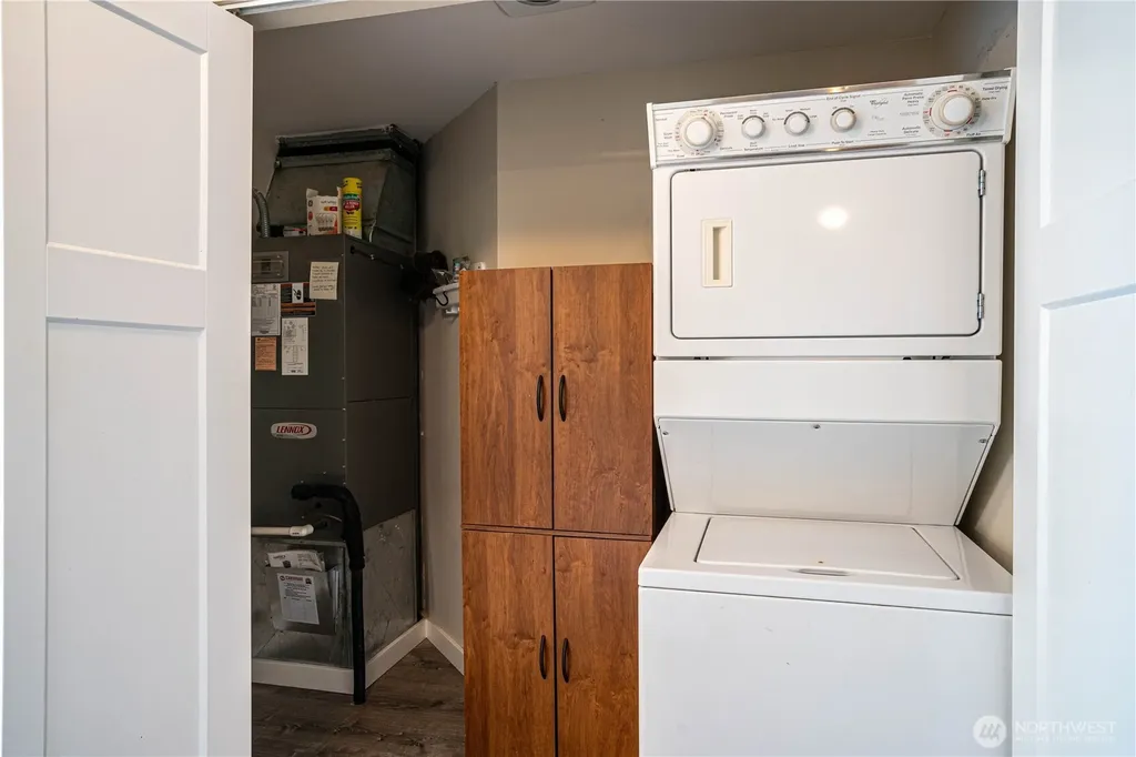 808 W Manson Highway Chelan WA 98816