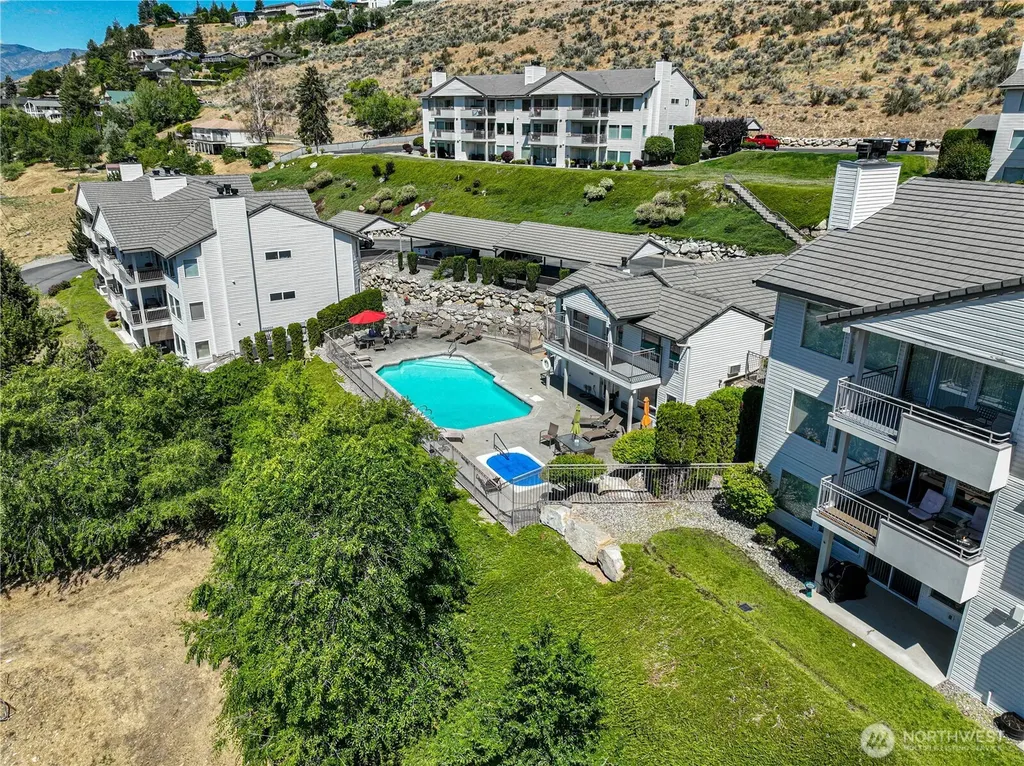 808 W Manson Highway Chelan WA 98816