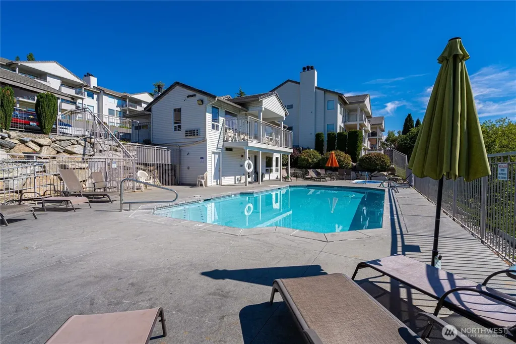 808 W Manson Highway Chelan WA 98816