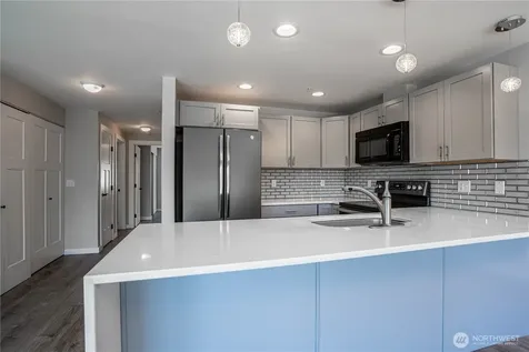 808 W Manson Highway Chelan WA 98816