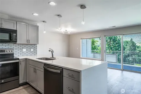 808 W Manson Highway Chelan WA 98816