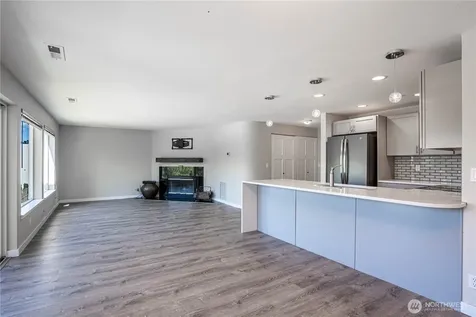 808 W Manson Highway Chelan WA 98816