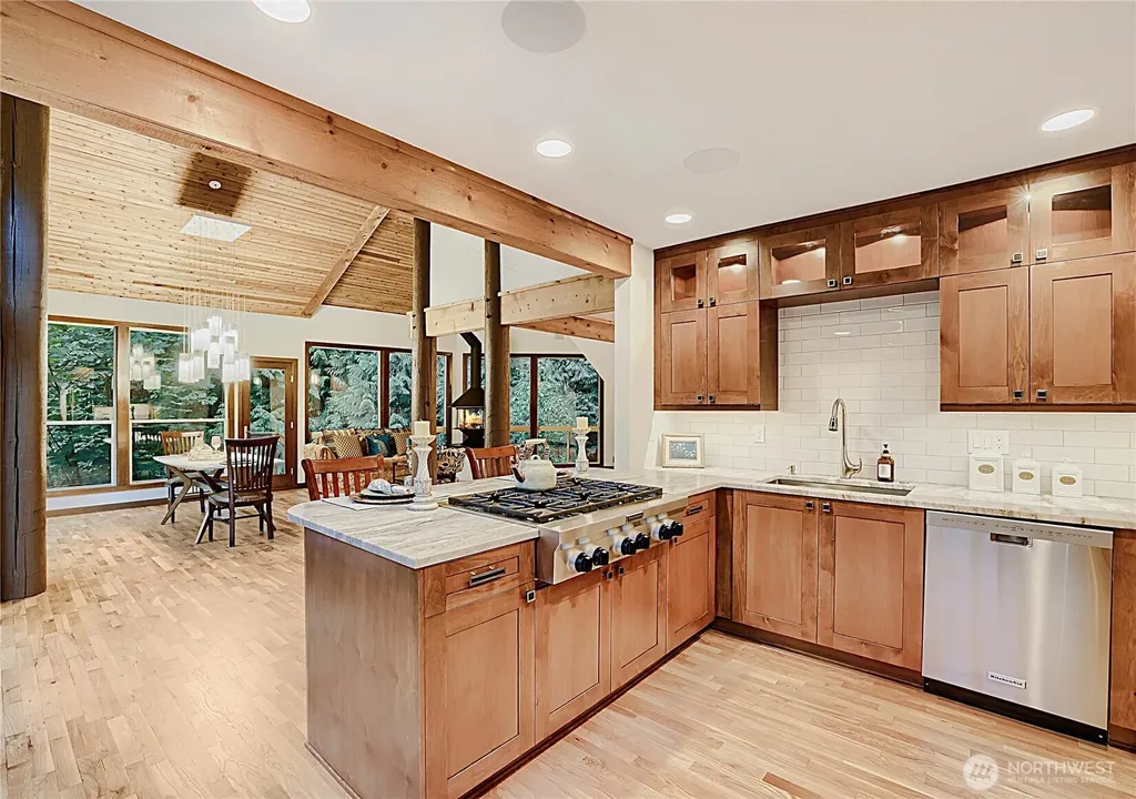 13020 Squak Mountain Road SE Issaquah WA 98027