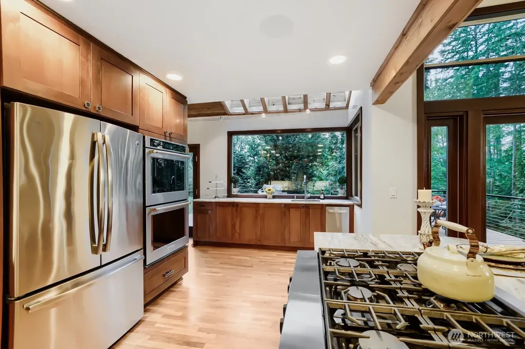 13020 Squak Mountain Road SE Issaquah WA 98027
