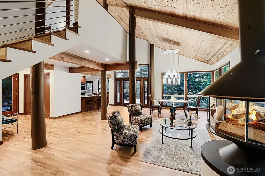13020 Squak Mountain Road SE Issaquah WA 98027
