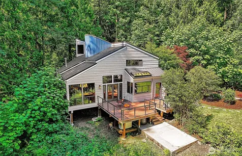 13020 Squak Mountain Road SE Issaquah WA 98027