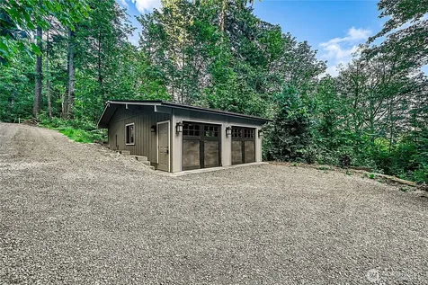 13020 Squak Mountain Road SE Issaquah WA 98027