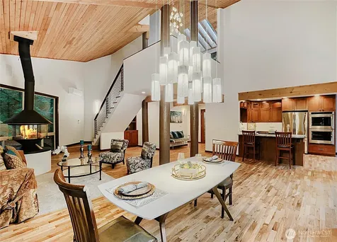 13020 Squak Mountain Road SE Issaquah WA 98027