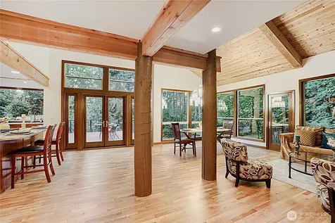 13020 Squak Mountain Road SE Issaquah WA 98027