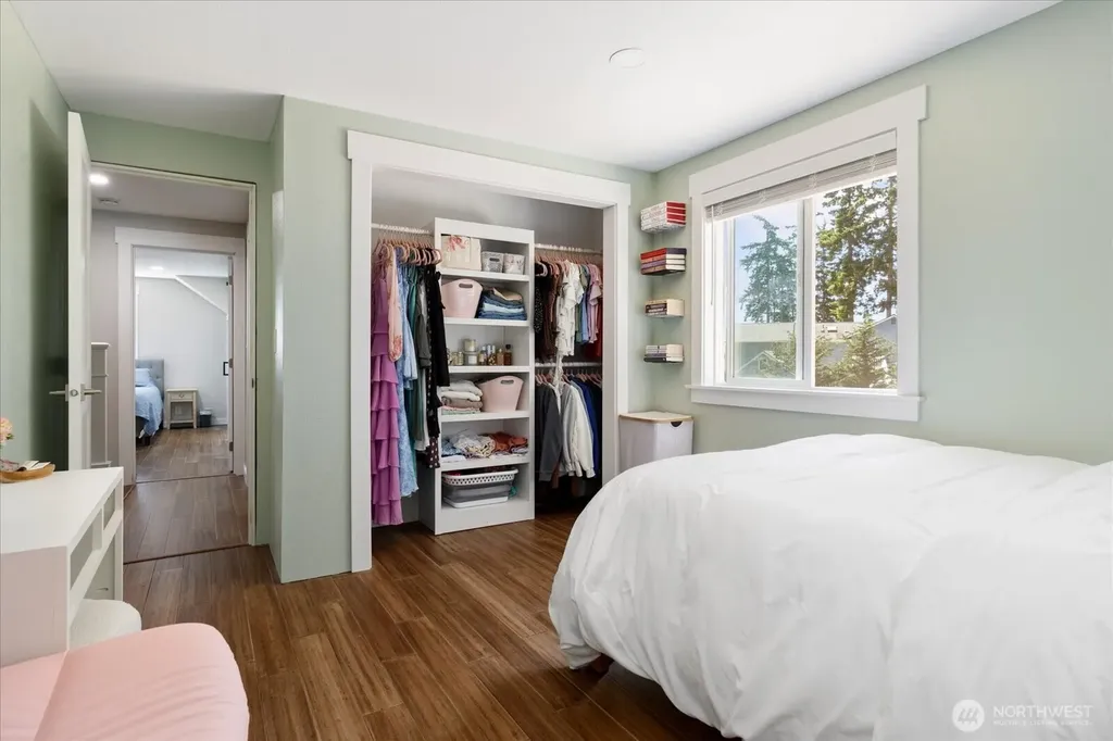 1565 SW Putnam Drive Oak Harbor WA 98277