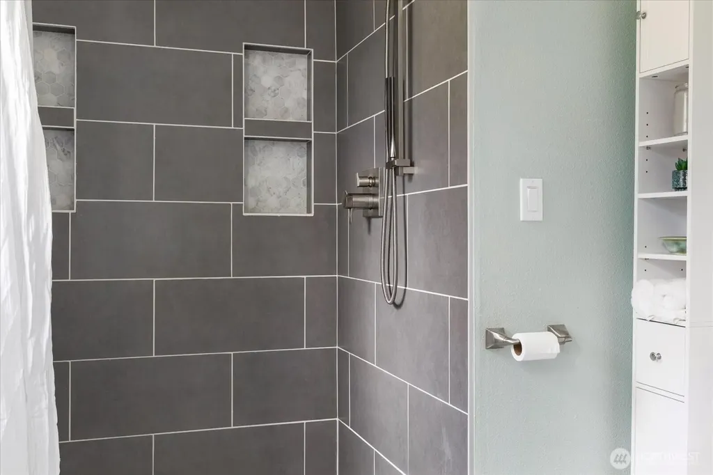 1565 SW Putnam Drive Oak Harbor WA 98277
