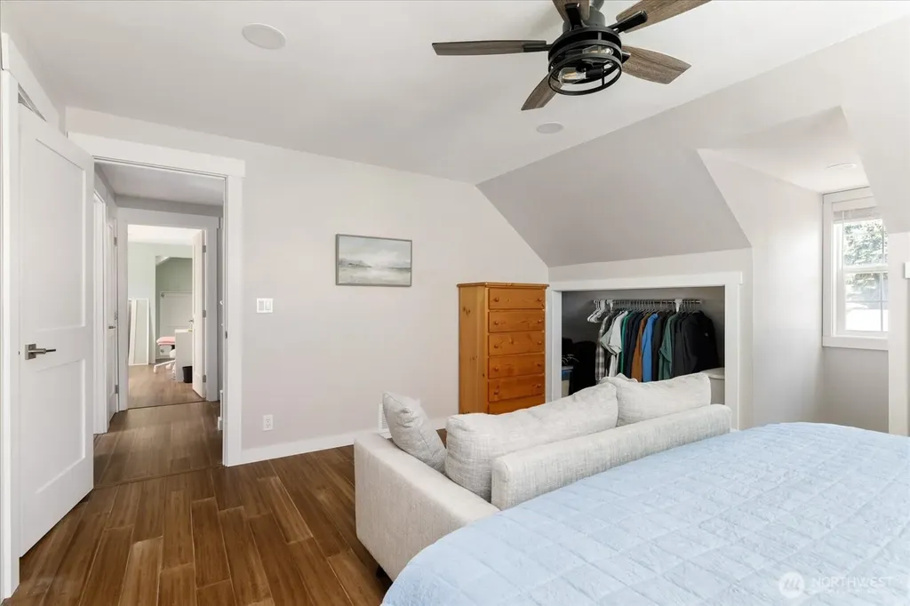1565 SW Putnam Drive Oak Harbor WA 98277