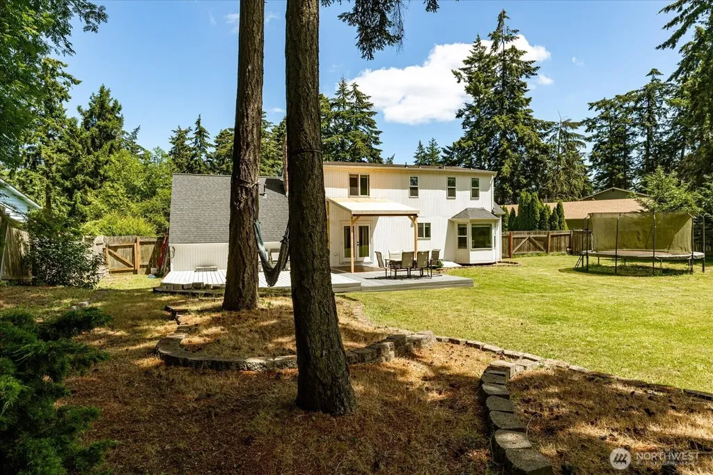 1565 SW Putnam Drive Oak Harbor WA 98277