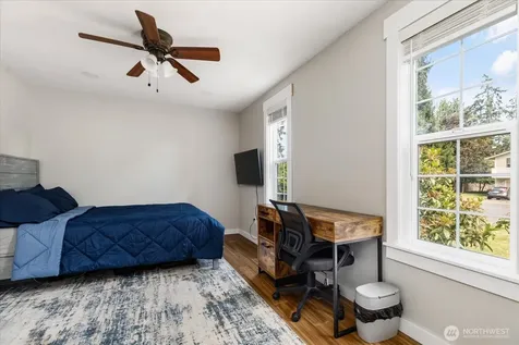 1565 SW Putnam Drive Oak Harbor WA 98277