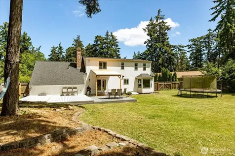 1565 SW Putnam Drive Oak Harbor WA 98277