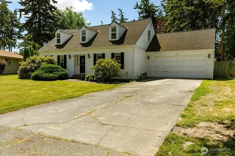 1565 SW Putnam Drive Oak Harbor WA 98277