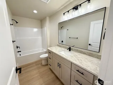 22 Benjamin Place Malaga WA 98828
