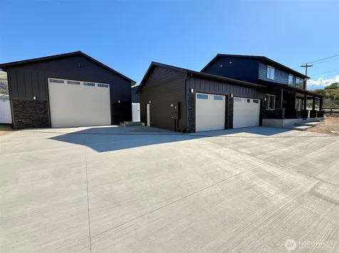 22 Benjamin Place Malaga WA 98828