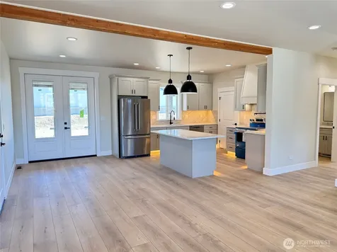 22 Benjamin Place Malaga WA 98828