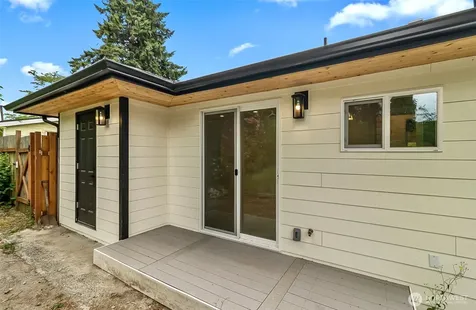 20213 60th Avenue W Lynnwood WA 98360
