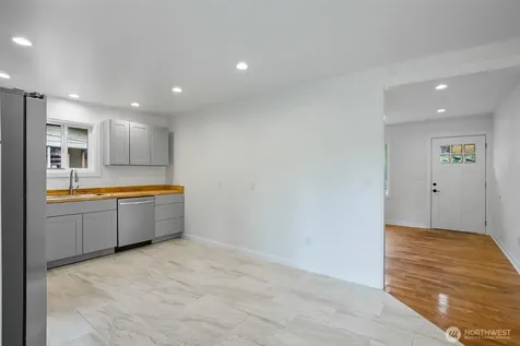 20213 60th Avenue W Lynnwood WA 98360