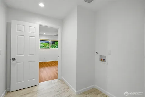 20213 60th Avenue W Lynnwood WA 98360