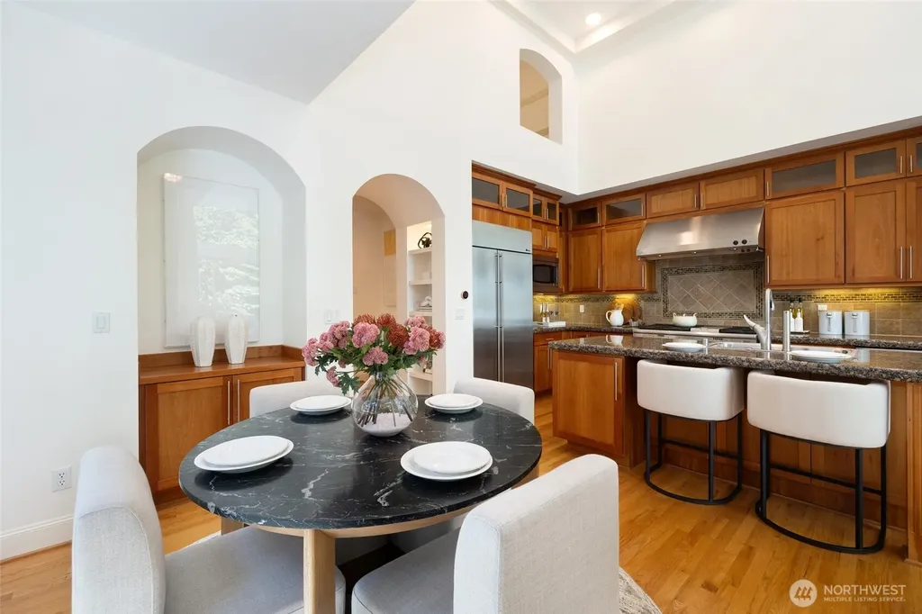716 99th Avenue NE Bellevue WA 98004