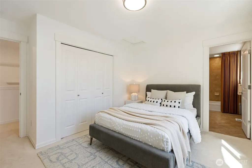 716 99th Avenue NE Bellevue WA 98004