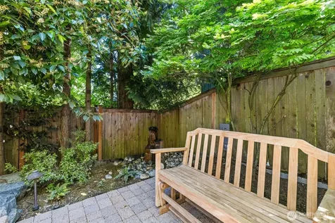 716 99th Avenue NE Bellevue WA 98004