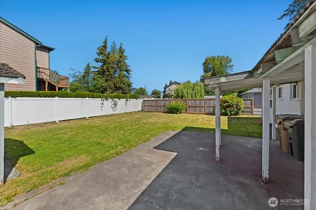 1816 S Sprague Avenue Tacoma WA 98405