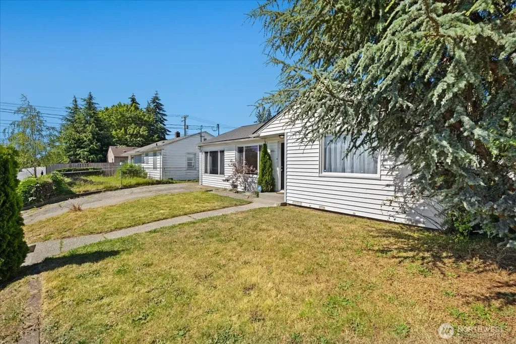 1816 S Sprague Avenue Tacoma WA 98405