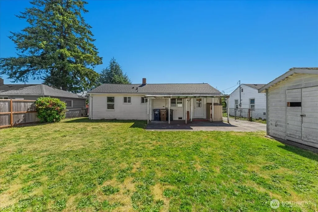 1816 S Sprague Avenue Tacoma WA 98405