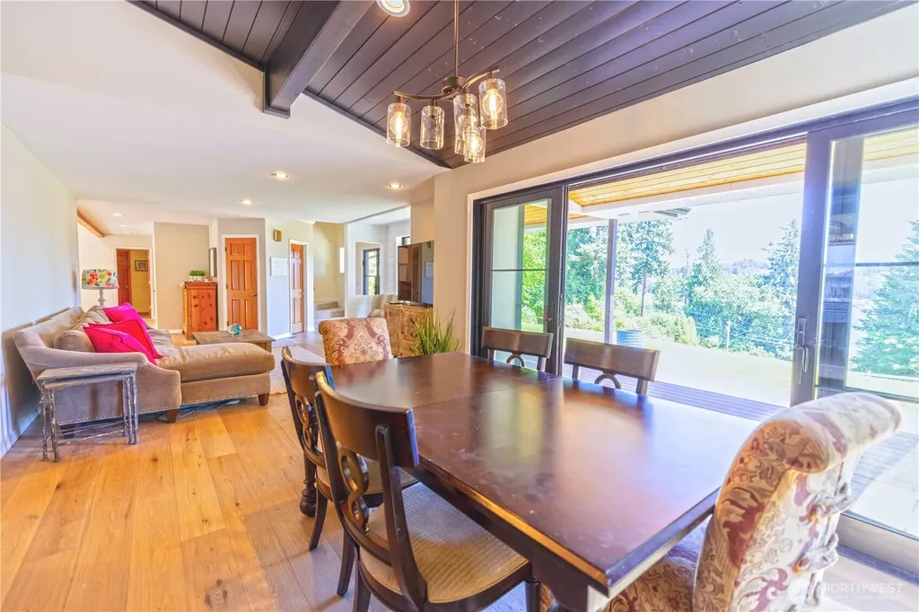 178 Bella Bella Drive Fox Island WA 98333