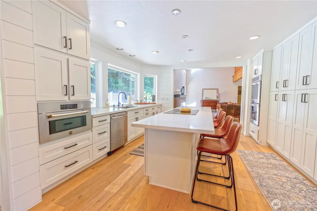 178 Bella Bella Drive Fox Island WA 98333