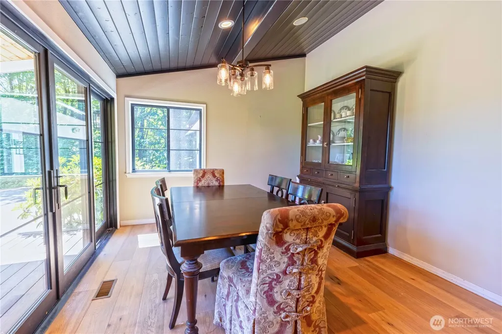 178 Bella Bella Drive Fox Island WA 98333