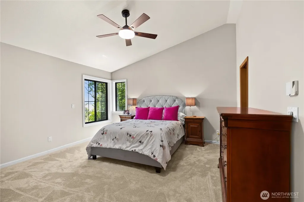 178 Bella Bella Drive Fox Island WA 98333