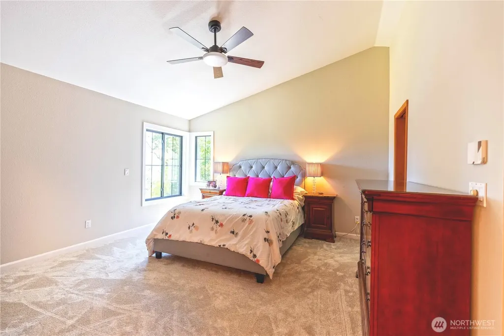 178 Bella Bella Drive Fox Island WA 98333