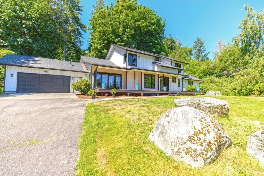 178 Bella Bella Drive Fox Island WA 98333