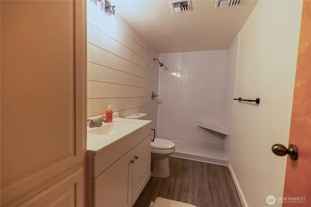 178 Bella Bella Drive Fox Island WA 98333