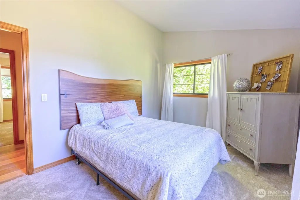 178 Bella Bella Drive Fox Island WA 98333