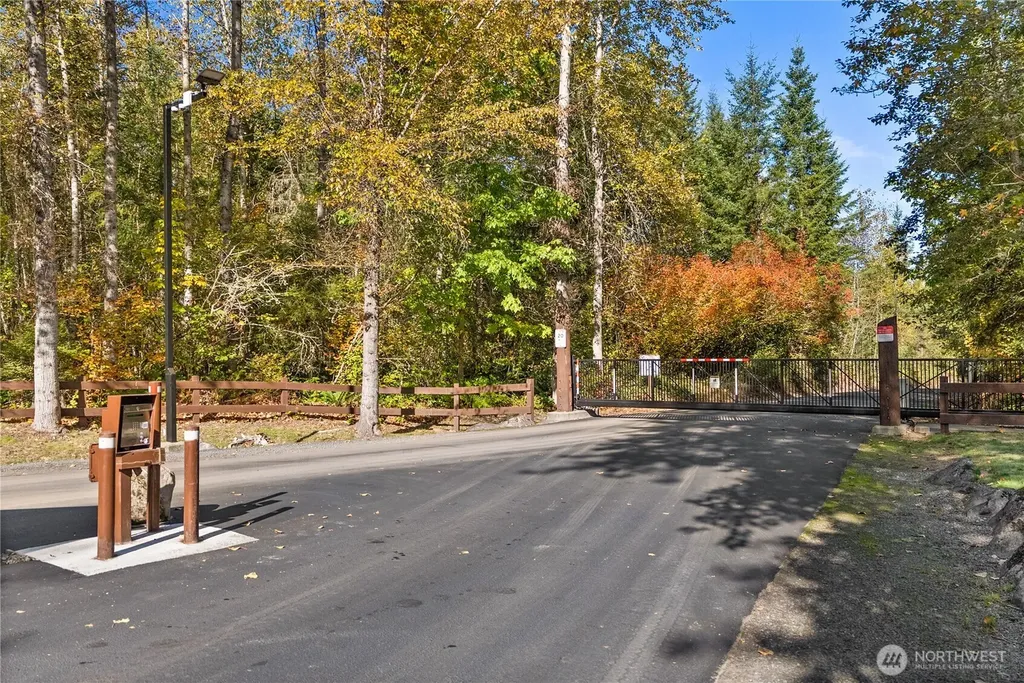 40320 32nd Avenue E Eatonville WA 98328