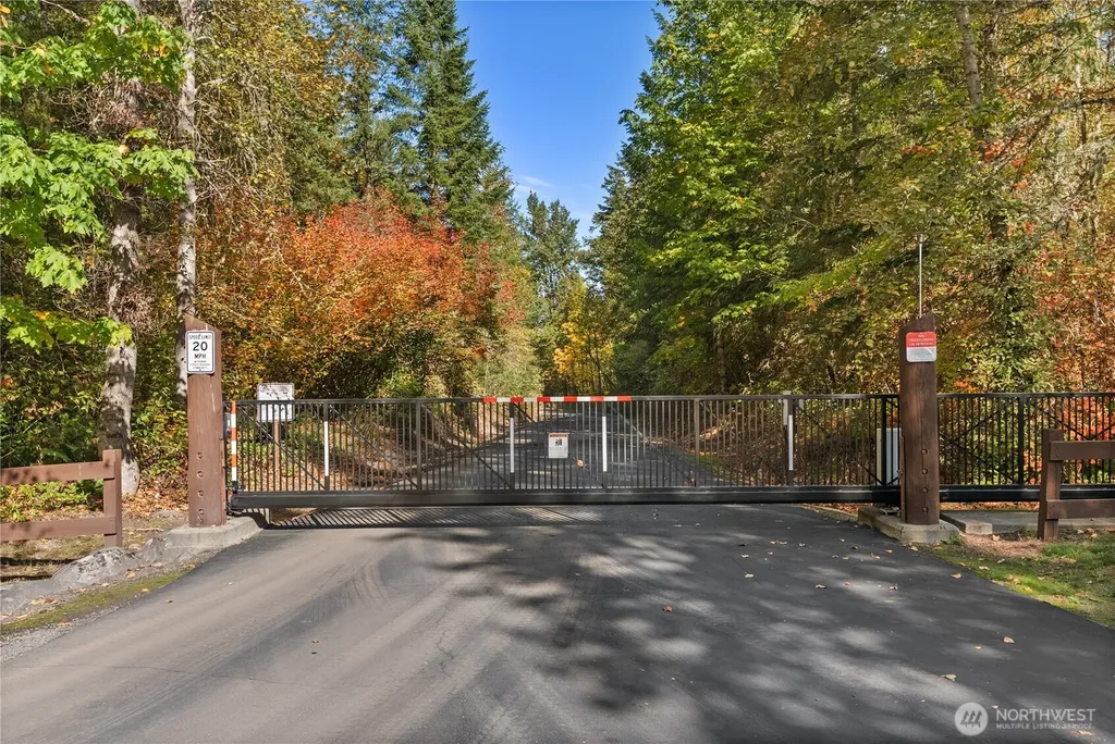 40320 32nd Avenue E Eatonville WA 98328
