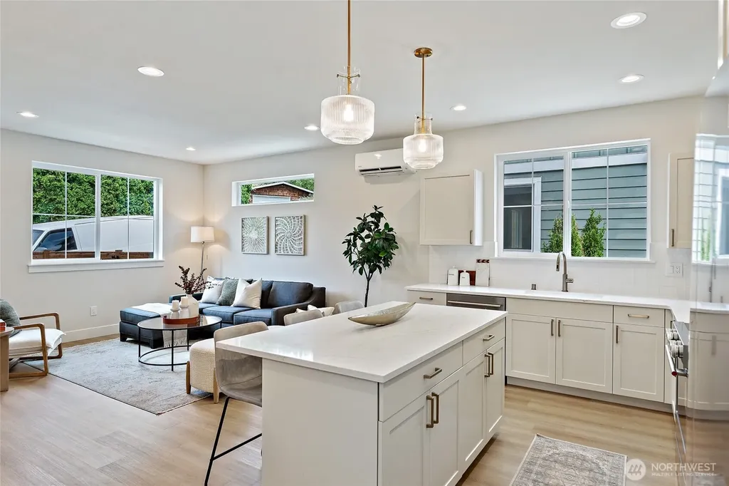 263 NW 42nd Street Seattle WA 98107